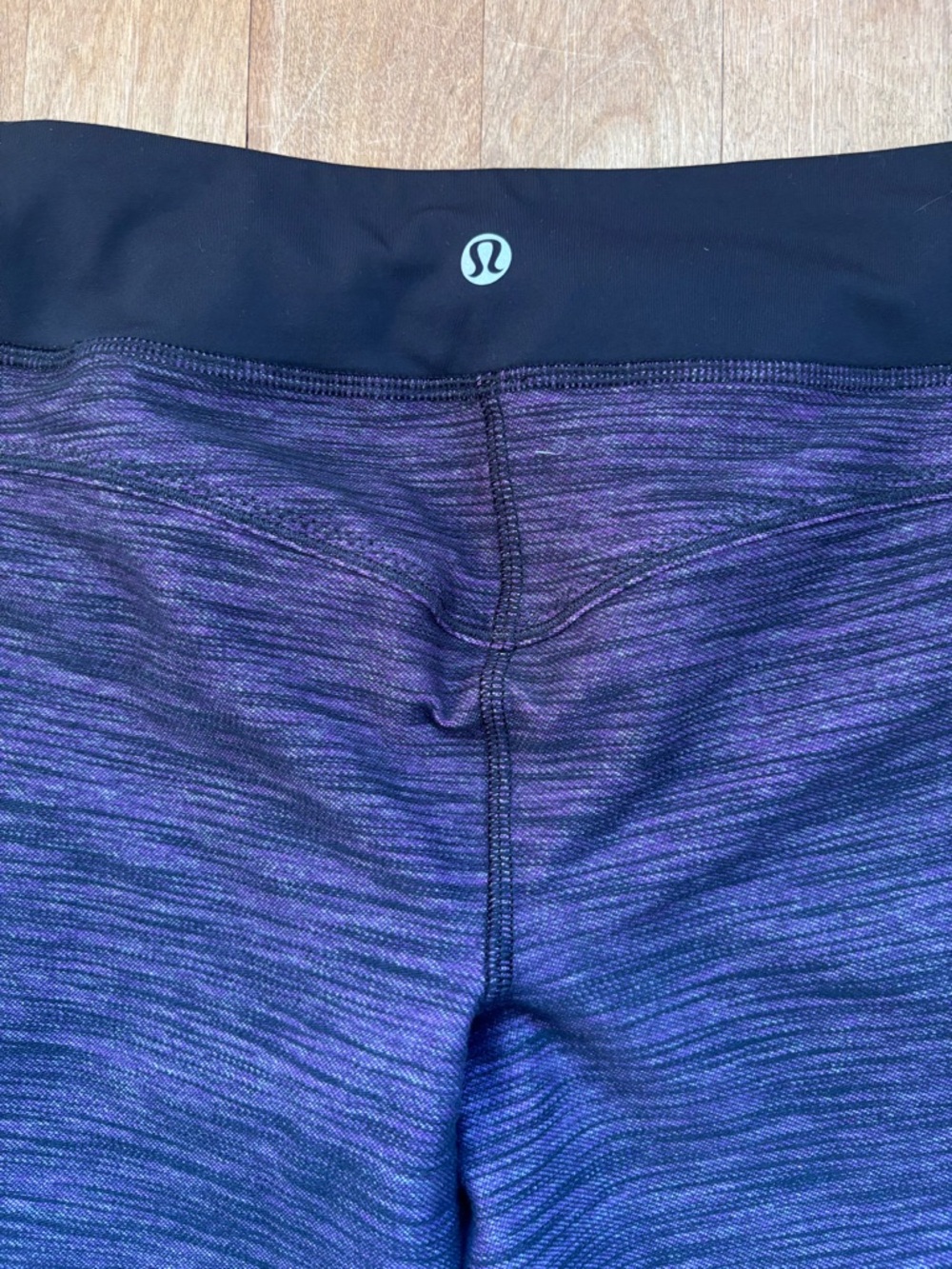 Lululemon Womens Purple Active Leggings with Contrast Waistband - Picture 5 of 6